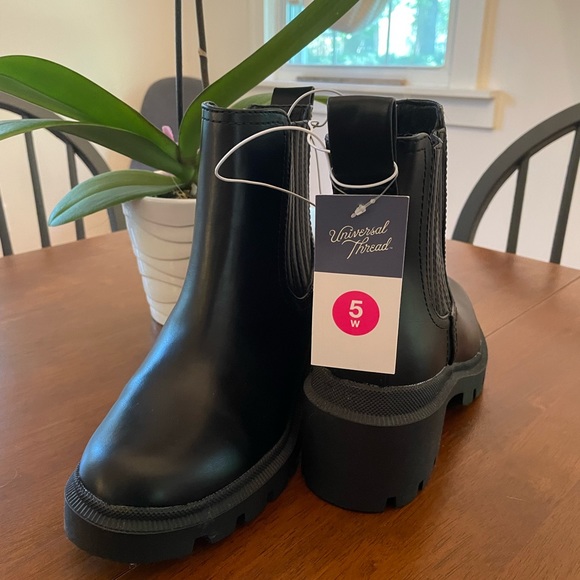 Black Booties - Picture 2 of 3